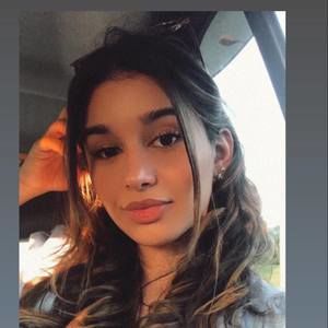 Meet your Posher, Francesca